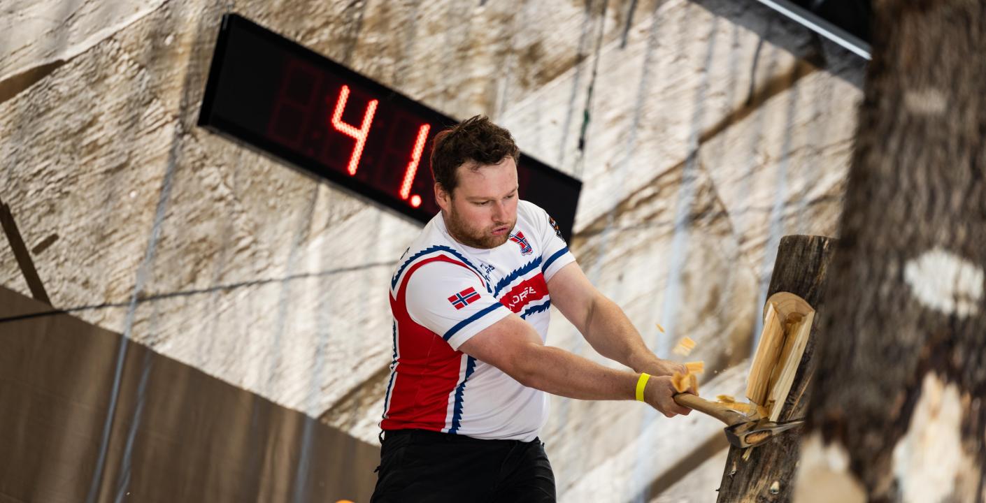 Ny personlig rekord og norsk rekord i Single Buck ga Vebjørn Sønsteby en bronsemedalje i den siste delkonkurransen av TIMBERSPORTS® Nordic Cup 2023.